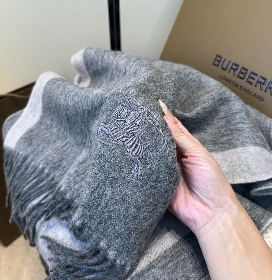 BURBERRY 25S SCARF 180 CM IN CASHMERE 935746