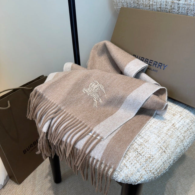 BURBERRY 25S SCARF 180 CM IN CASHMERE 935748