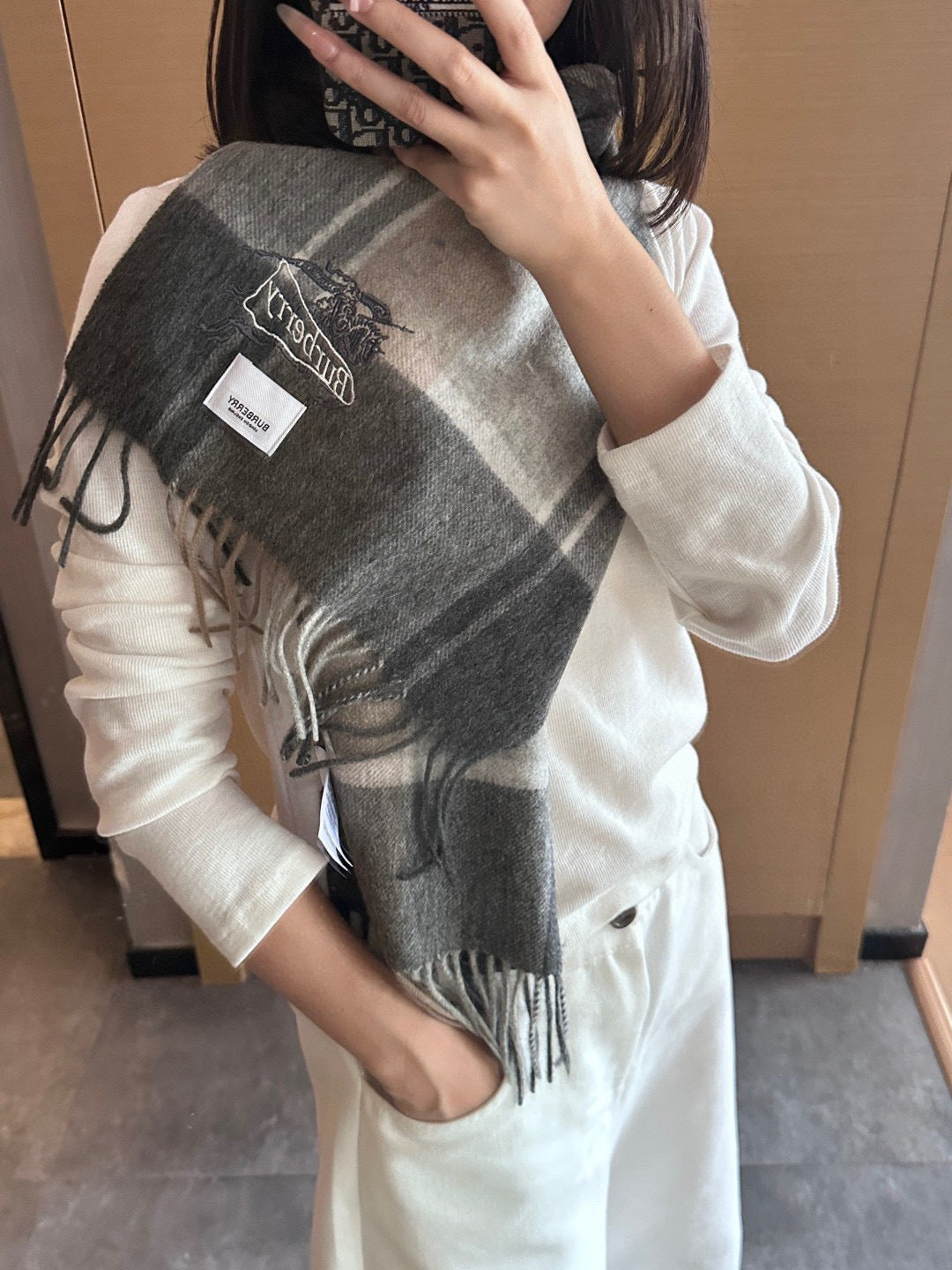 BURBERRY 25S SCARF 180 CM IN CASHMERE 938035