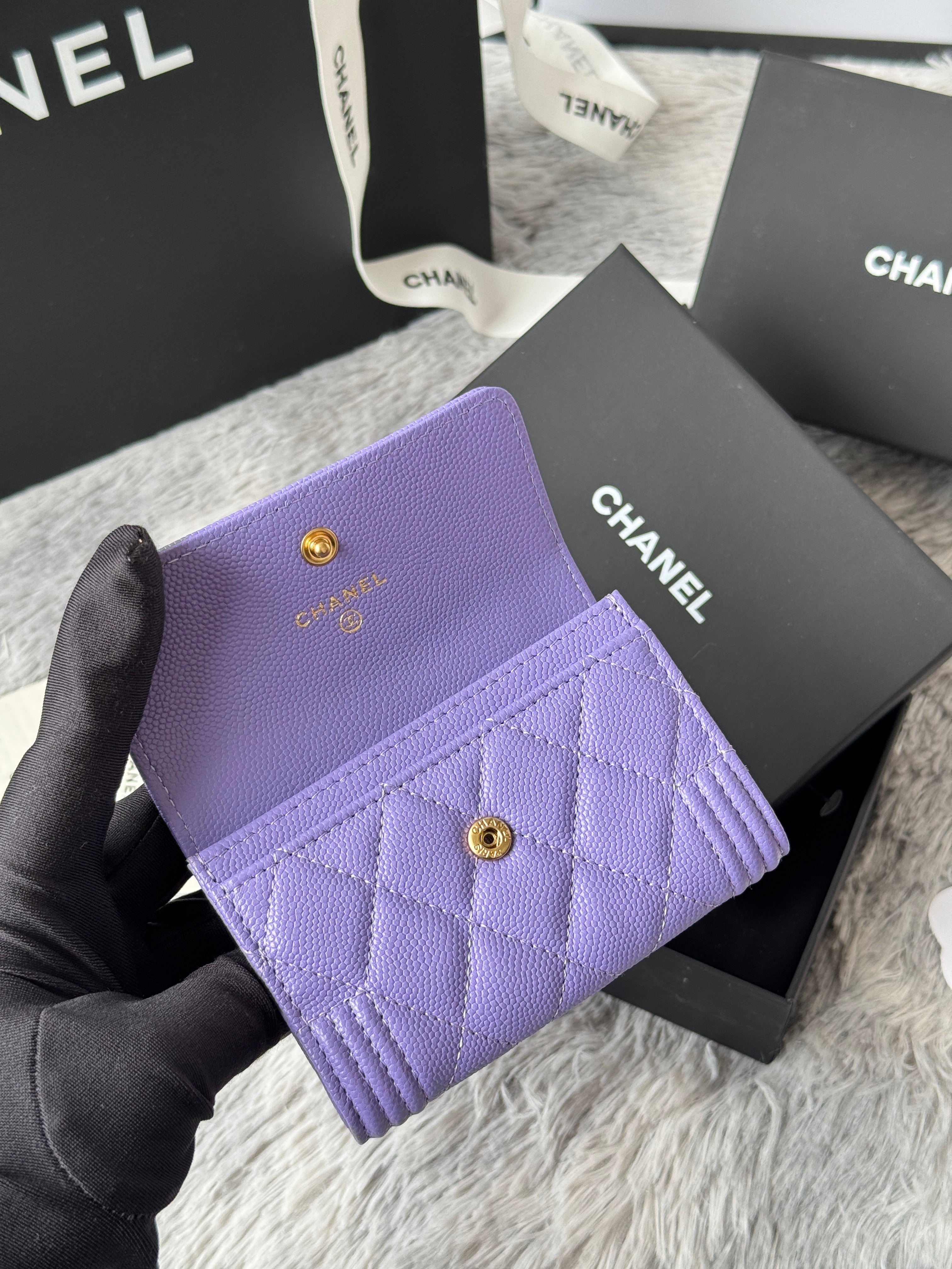 LEBOY WALLET 11 IN BABY PURPLE GRAINED CALFSKIN GOLD-TONE HARDWARE