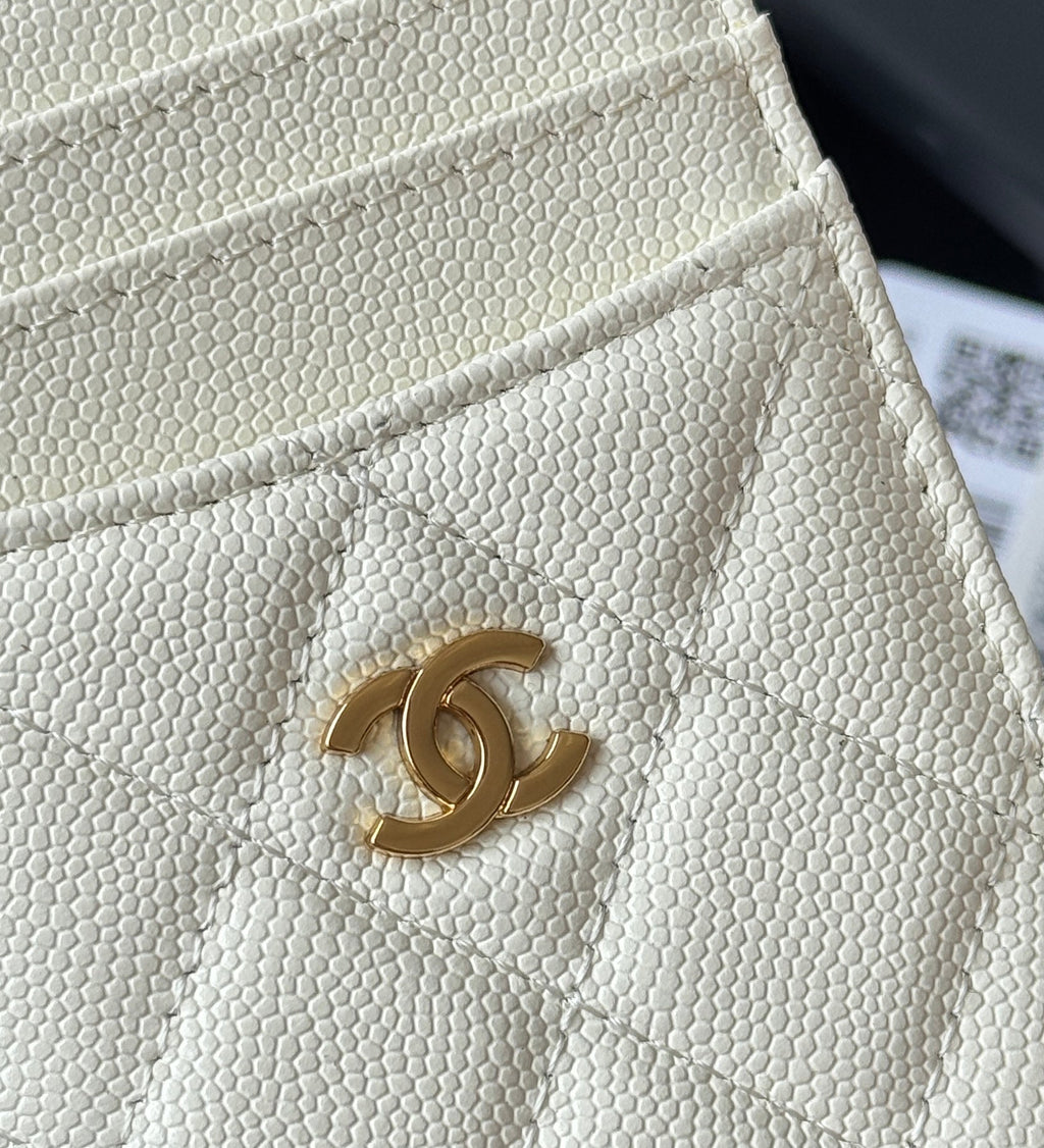 CLASSIC VERTICAL CARD HOLDER 14 IN WHITE GRAINED CALFSKIN GOLD-TONE METALLIC