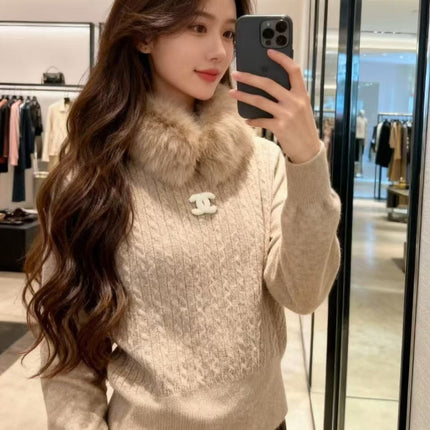 CHANEL 25S SWEATER WITH SCARF 522