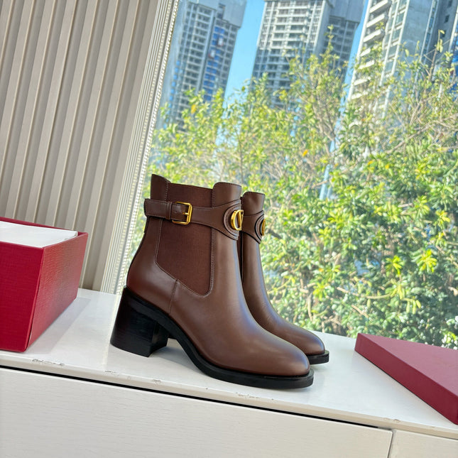 VALENTINO 25S SIGNATURE LOGO BOOTS 60 MM IN BROWN CALFSKIN WITH GOLD HARDWARE