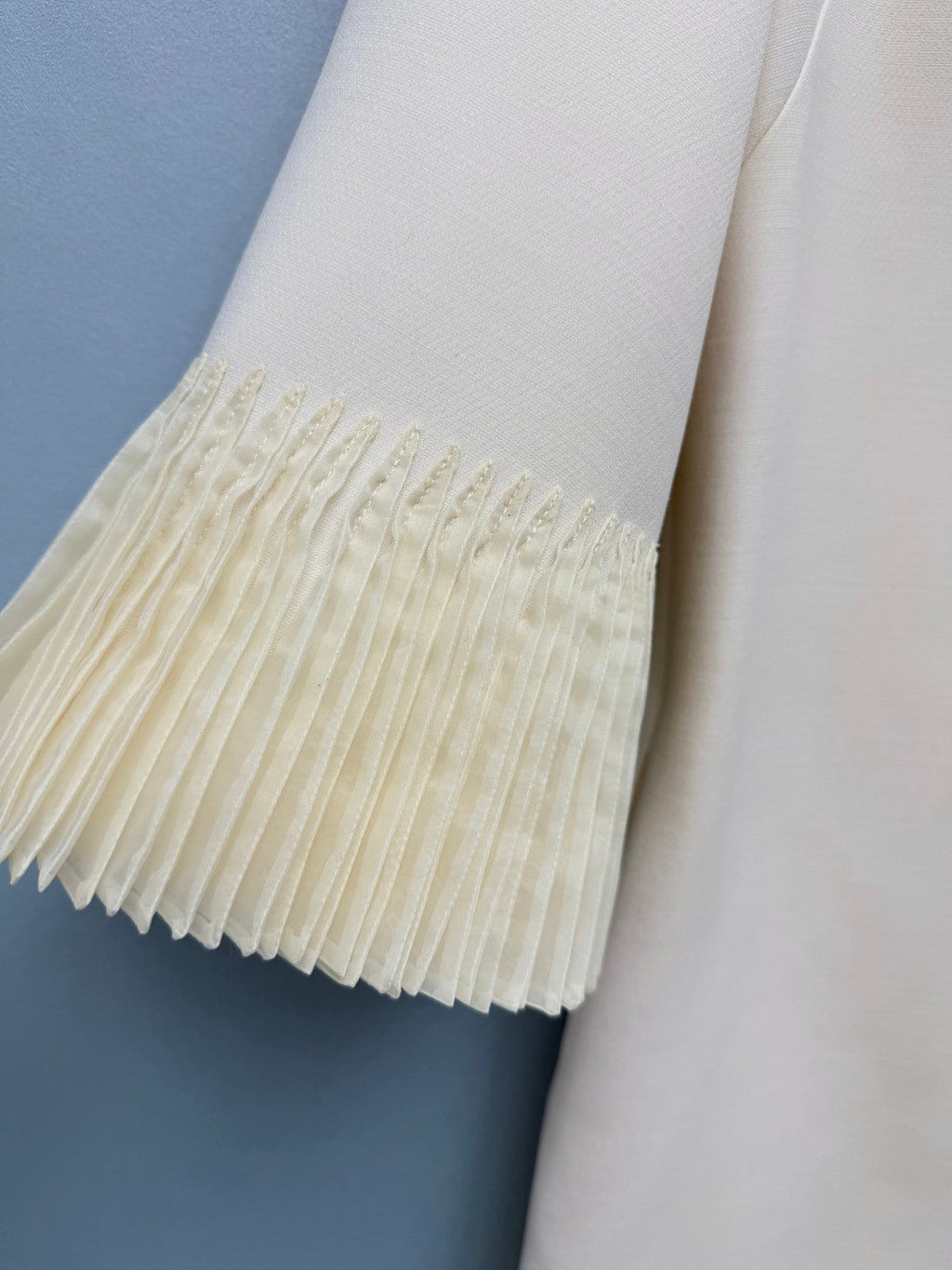 VALENTINO 26S PLEATED SLEEVE DRESS 133