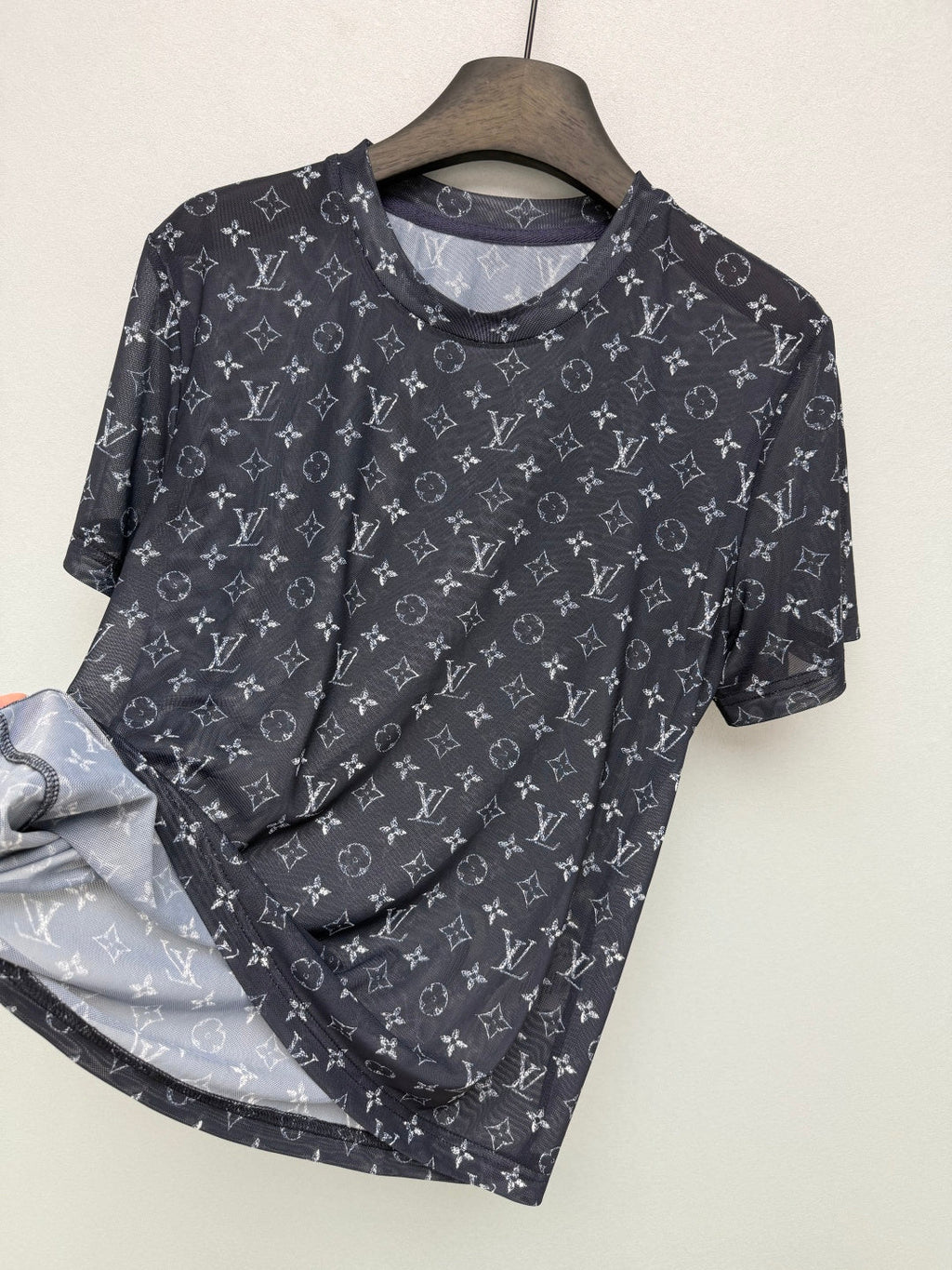 LV 26S T-SHIRT STYLE 213