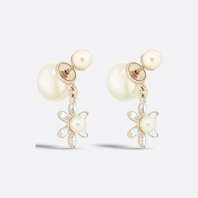 CD 26S PEARL FLORAL DROP EARRINGS GOLD TONE METAL 645545