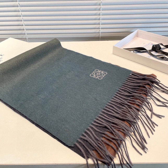 LOEWE 25S SCARF 190 IN CASHMERE 854880