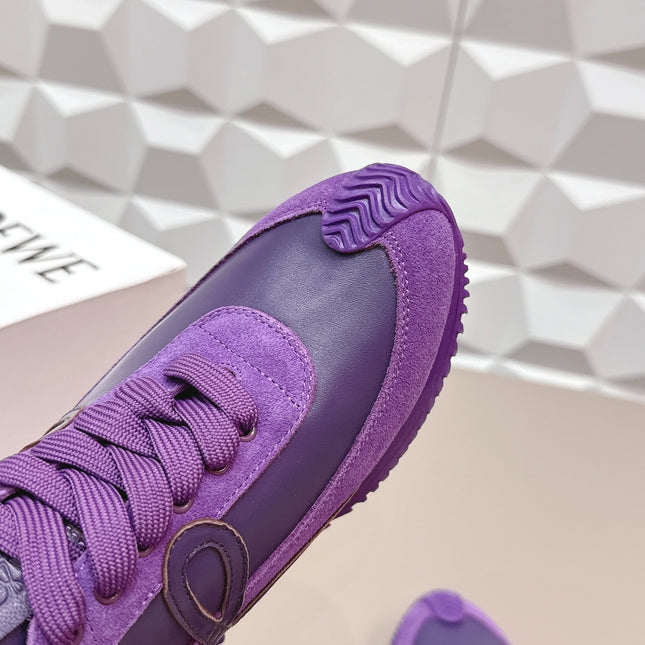 LOEWE 26S FLOW RUNNER SNEAKER IN PLUM PURPLE CALFSKIN AND SUEDE