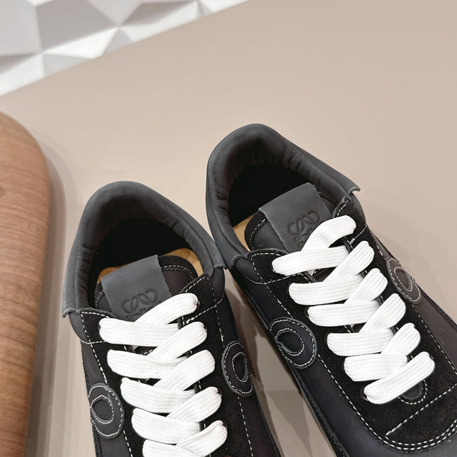 LOEWE 26S FLOW RUNNER SNEAKER IN BLACK CALFSKIN AND SUEDE STYLE 6