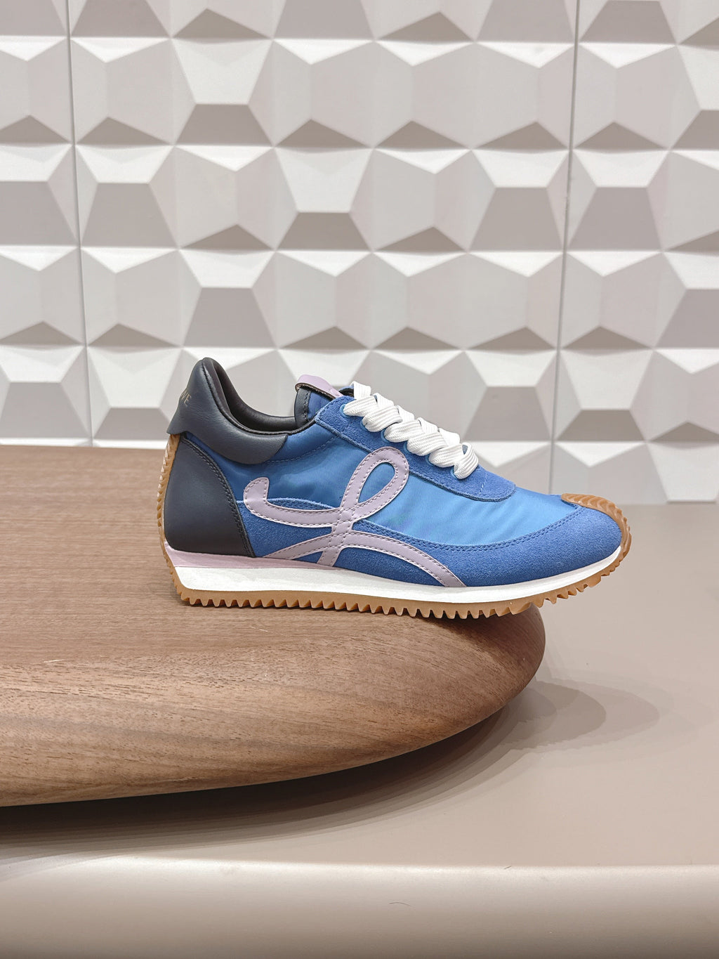 LOEWE 26S FLOW RUNNER SNEAKER IN BLUE SUEDE AND CALFSKIN STYLE 1