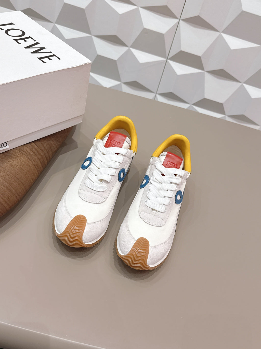 LOEWE 26S FLOW RUNNER SNEAKER IN LIGHT GRAY SUEDE YELLOW AND BLUE CALFSKIN