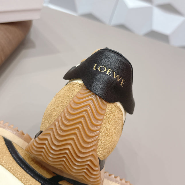 LOEWE 26S FLOW RUNNER SNEAKER IN TAN BROWN SUEDE AND BLACK CALFSKIN