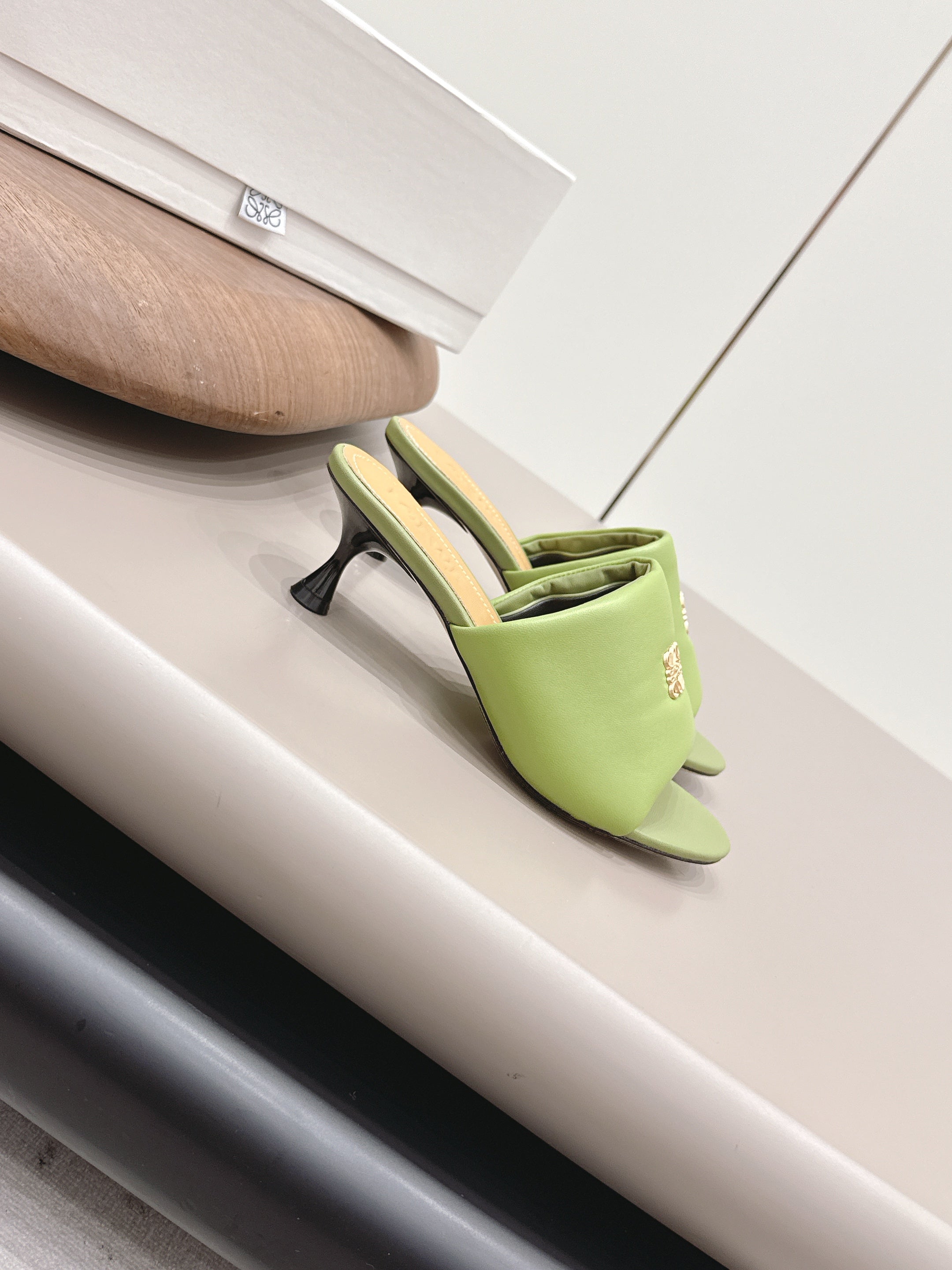 LOEWE 26S MULE HEELS 45MM IN OLIVE GREEN LAMBSKIN GOLD HARDWARE