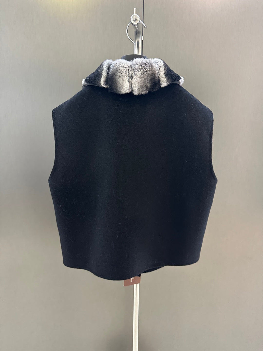 LP 26S FUR-COLLAR VEST 595