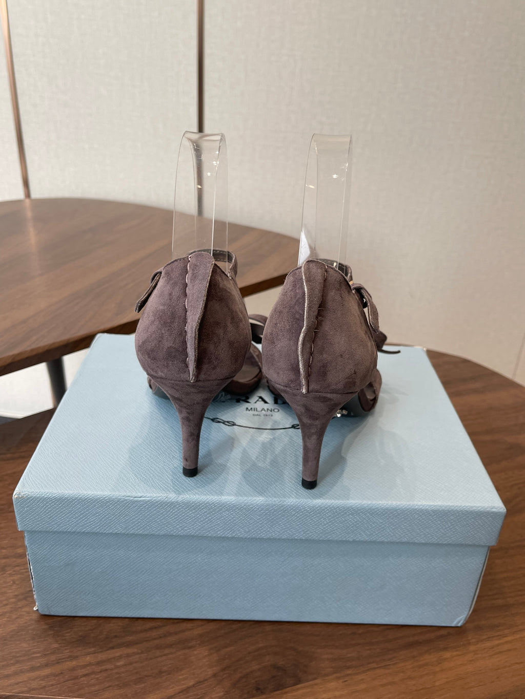 PRADA 26S HIGH HEEL SANDALS 85MM IN DARK BROWN SUEDE WITH BOW