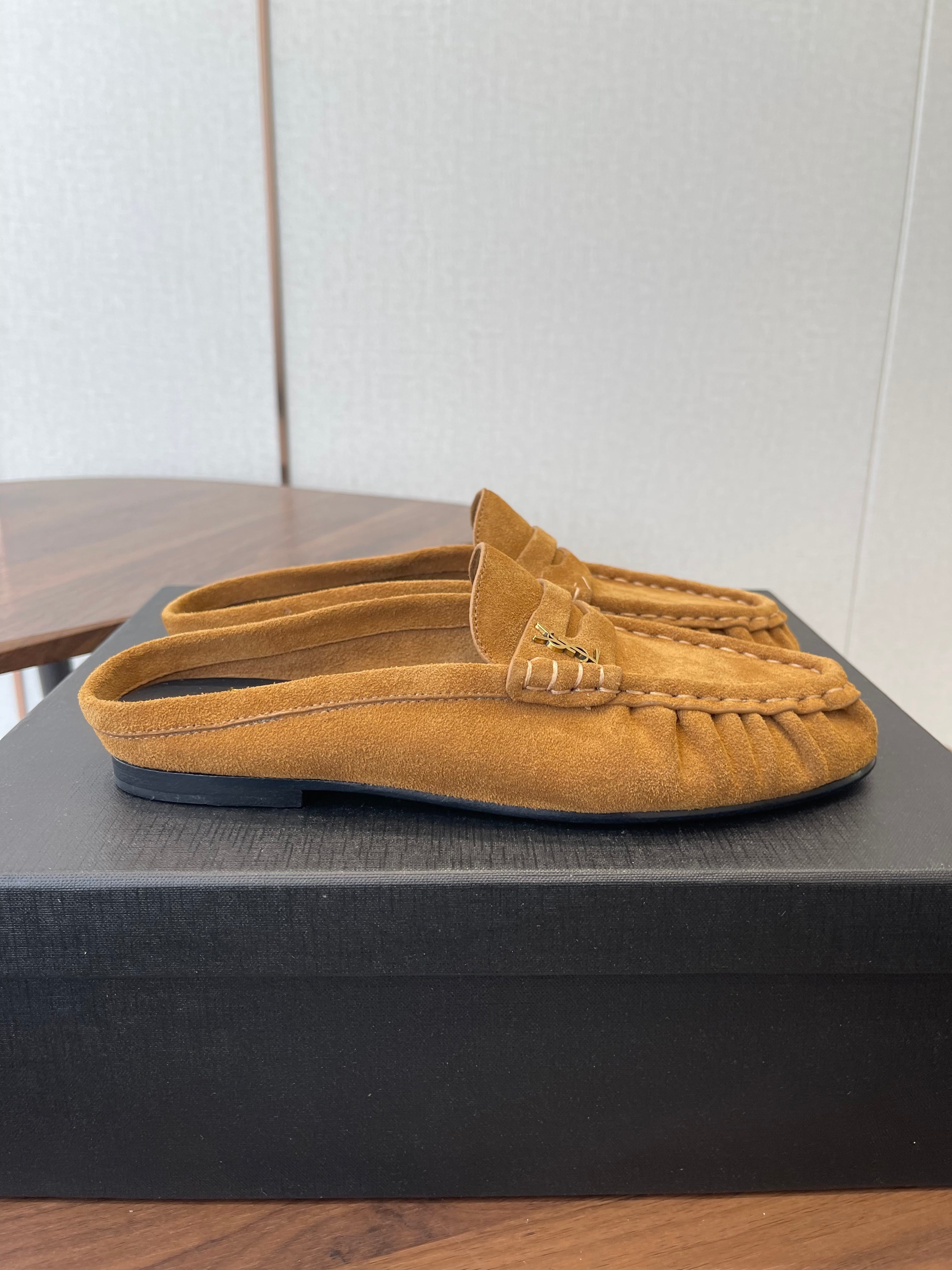 YSL 26S LOAFER MULES IN CAMEL BROWN SUEDE