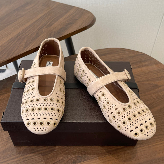 ALAIA 26S MARY JANE FLATS IN BEIGE SUEDE