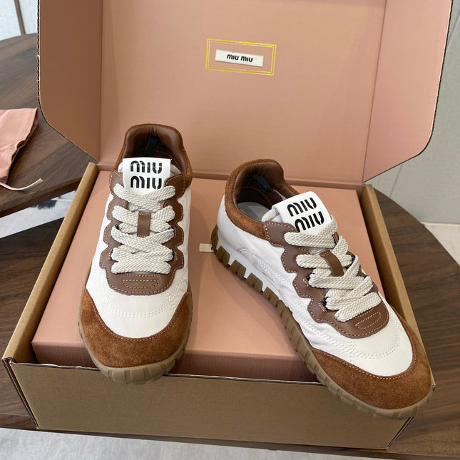 MIUMIU 26S SNEAKERS IN WHITE AND CARAMEL BROWN FABRIC AND SUEDE