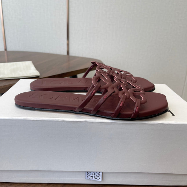 LOEWE 26S PETAL ANAGRAM SLIDE IN WINE RED CALFSKIN