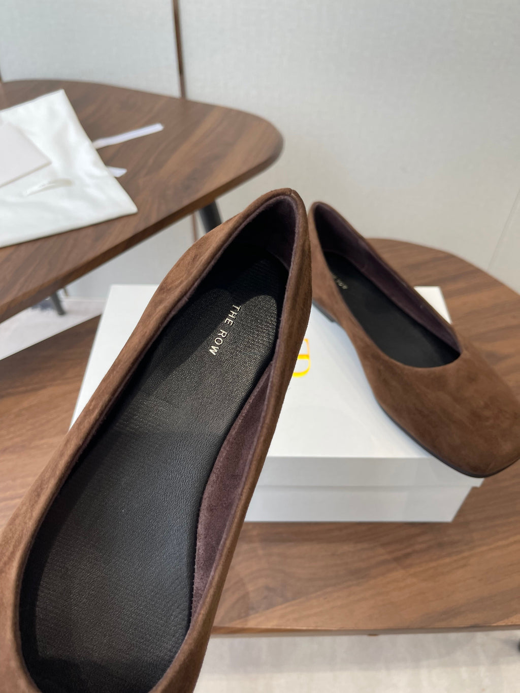THE ROW 26S FLATS IN DARK BROWN SUEDE