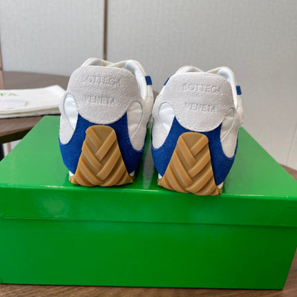 BOTTEGA VENETA 26S ORBIT FLASH SNEAKERS IN WHITE AND BLUE SUEDE