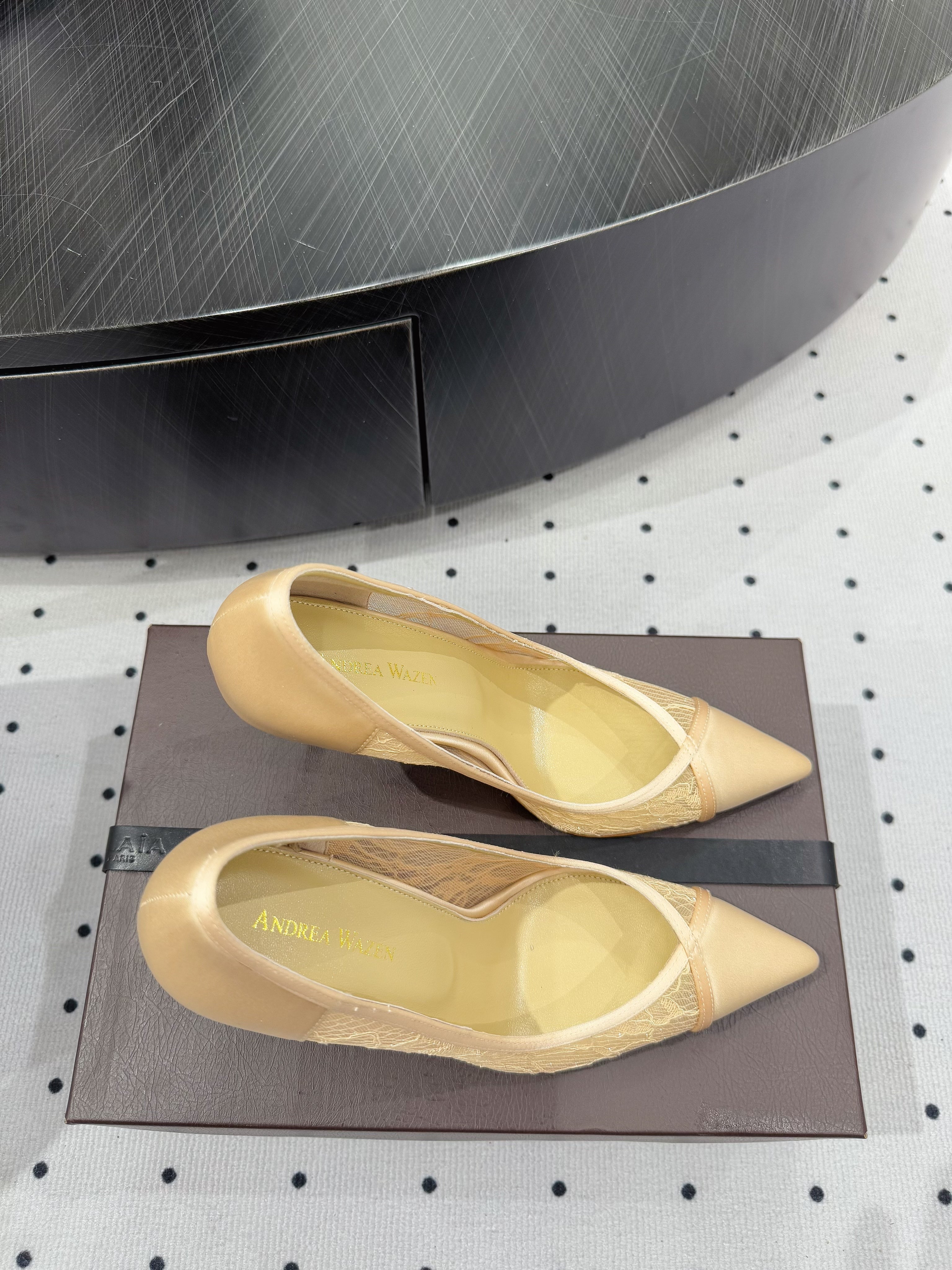POINTED-TOE HIGH PUMPS 95MM IN YELLOW MESH AND SILK
