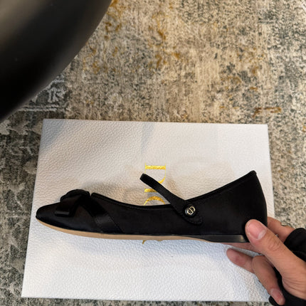 DIOR 25S LOVELY‑D BALLET FLAT 10MM IN BLACK SATIN