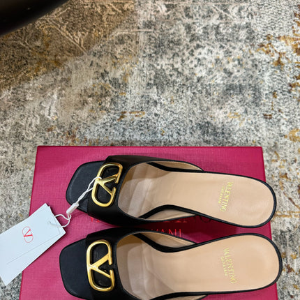 VALENTINO 26S HIGH HEEL SANDALS 105 MM IN BLACK CALFSKIN