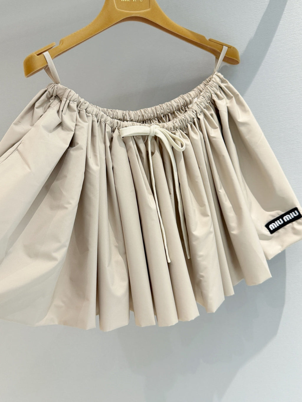 MIUMIU 26S PLEATED SKIRT 1187