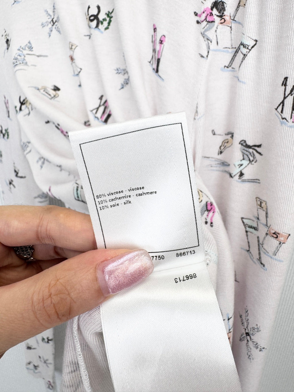 CHANEL 25S PATTERNED TURTLENECK SWEATER 380
