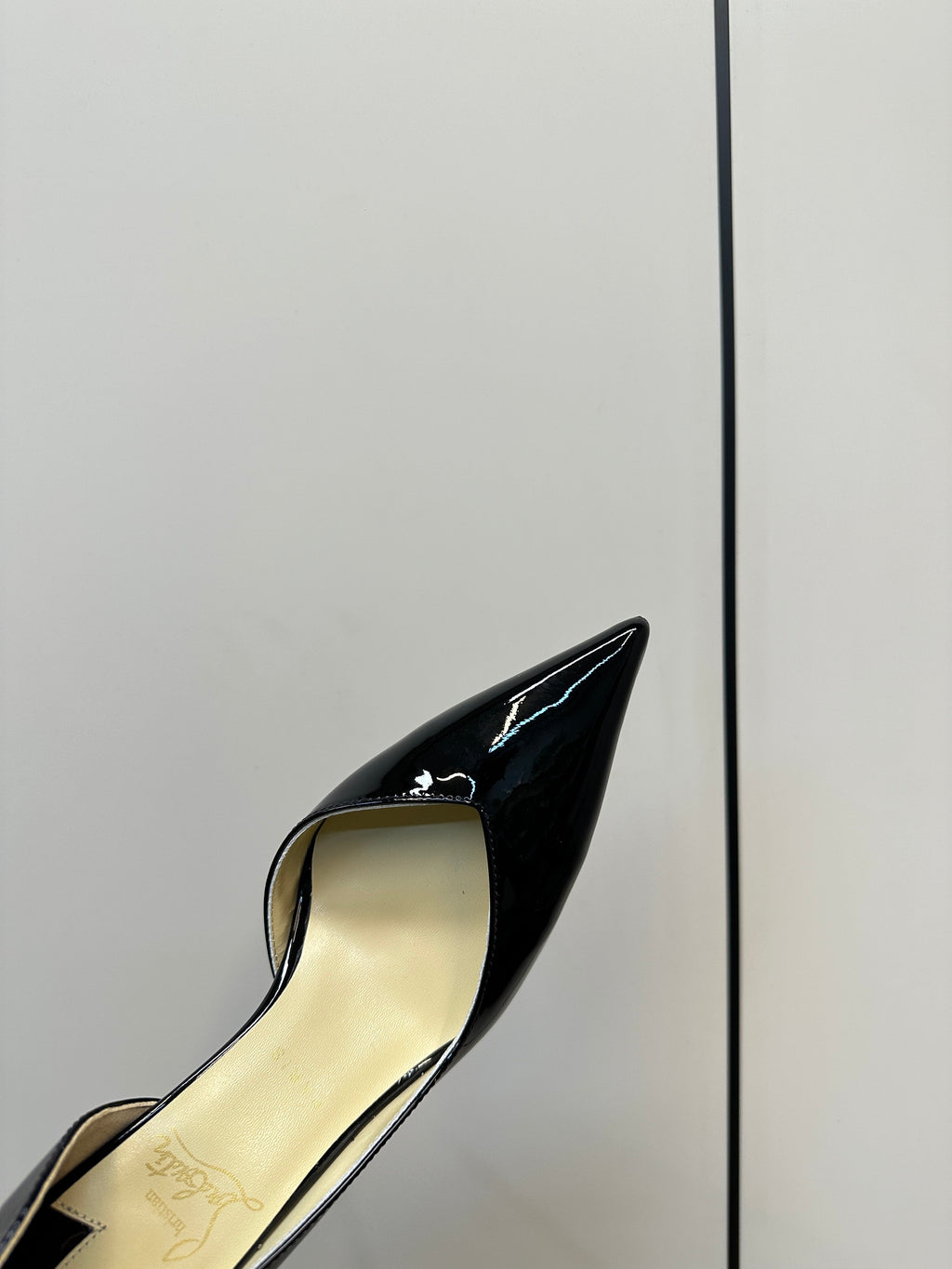 IRIZA PUMPS 85MM IN BLACK PATENT CALFSKIN