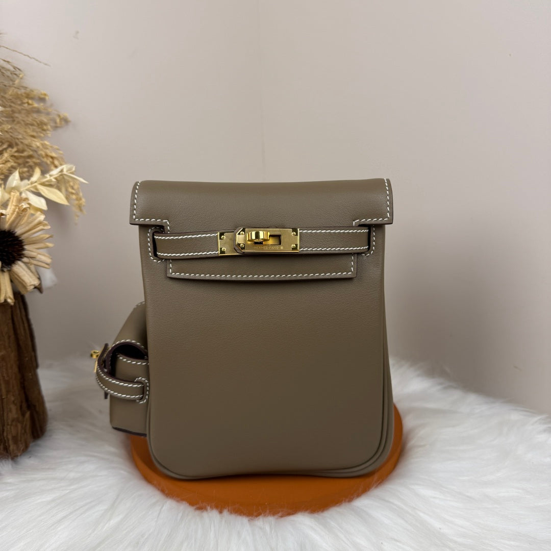 HM 25S KELLY JUMP 17 CM IN MUSHROOM BROWN SWIFT WITH GOLD HARDWARE