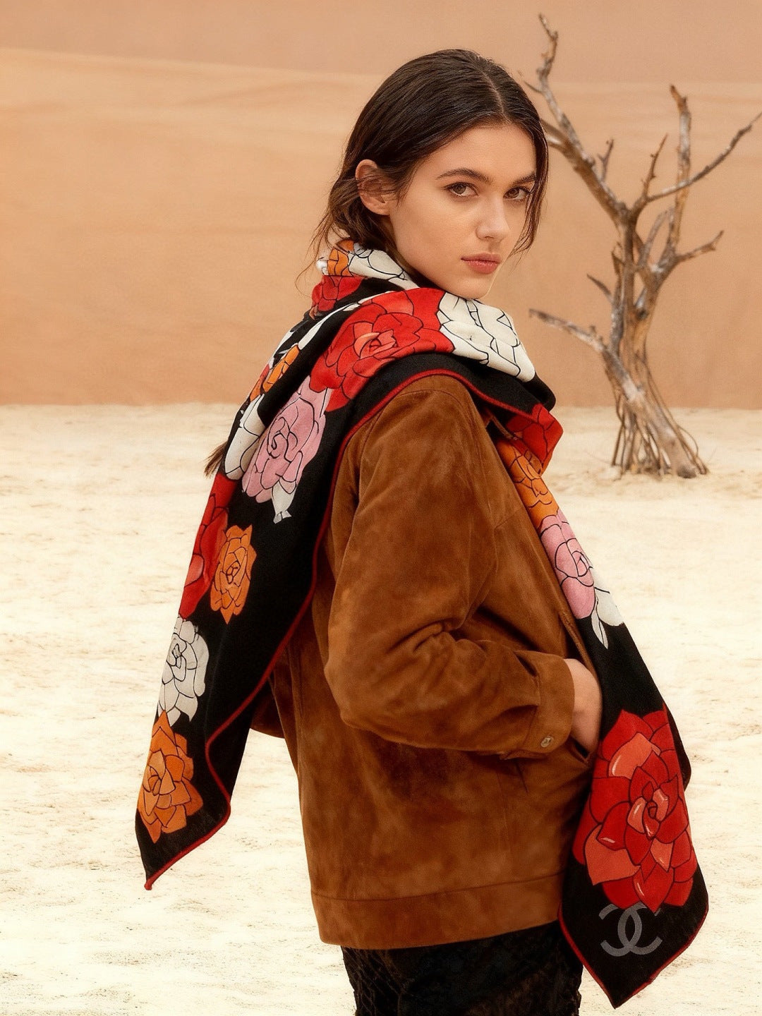CHANEL 25S SCARF 140 CM IN CASHMERE SILK 943622