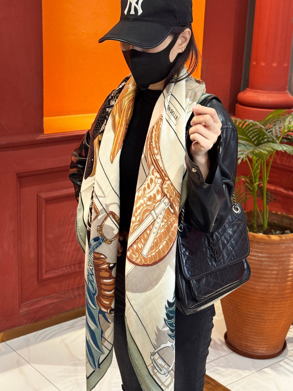 HERMES 25S SCARF 140 IN SILK CASHMERE 989484