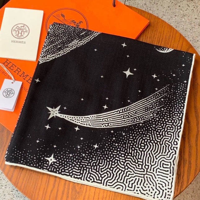 HERMES 26S SCARF 140 IN CASHMERE AND SILK 304681