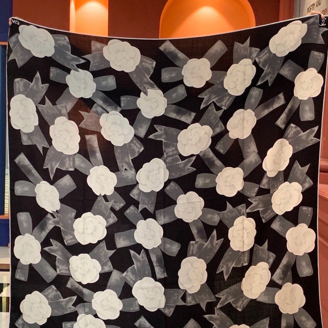 CHANEL 26S SCARF 140 IN SILK 311982