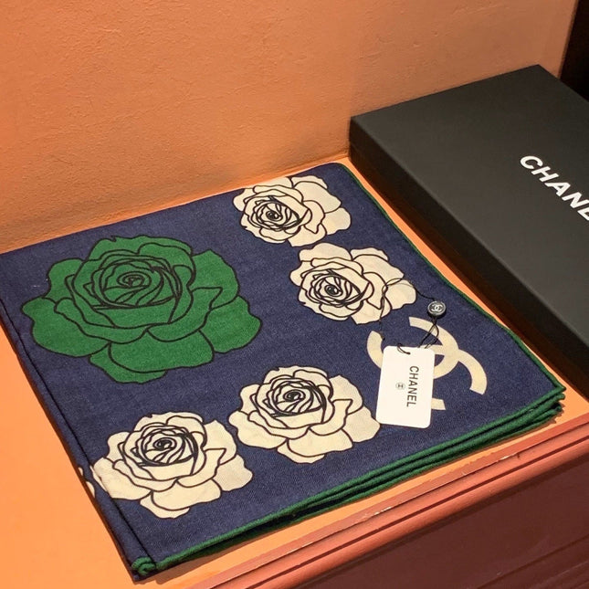 CHANEL 26S SCARF 140 IN SILK AND CASHMERE 313321