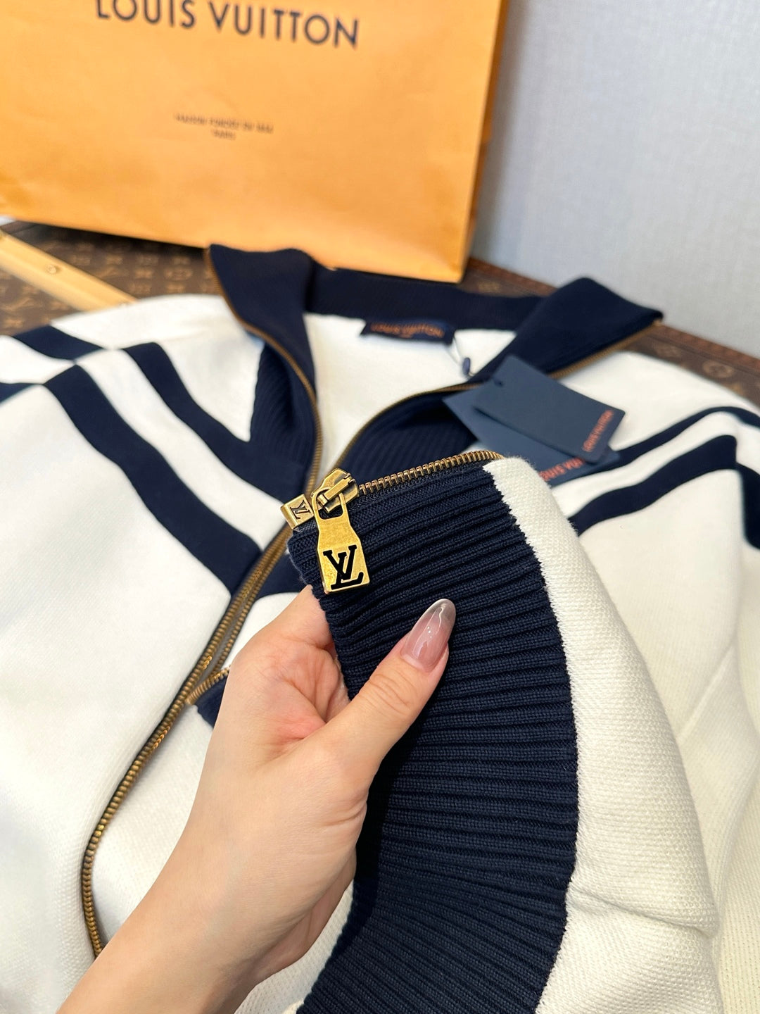 LV 25S PEACOAT 0165