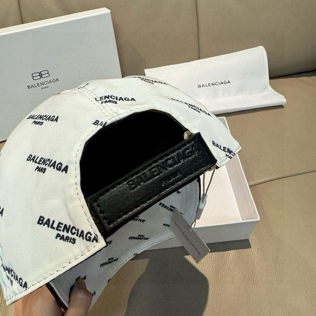 BALENCIAGA 26S BASEBALL CAP STYLE 33