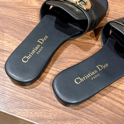 DIOR 26S WIDE STRAP SLIDE SANDALS IN BLACK CALFSKIN PEARL GOLD BUCKLE