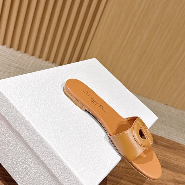 DIOR 26S SLIDE SANDALS IN CARAMEL BROWN CALFSKIN CD LOGO