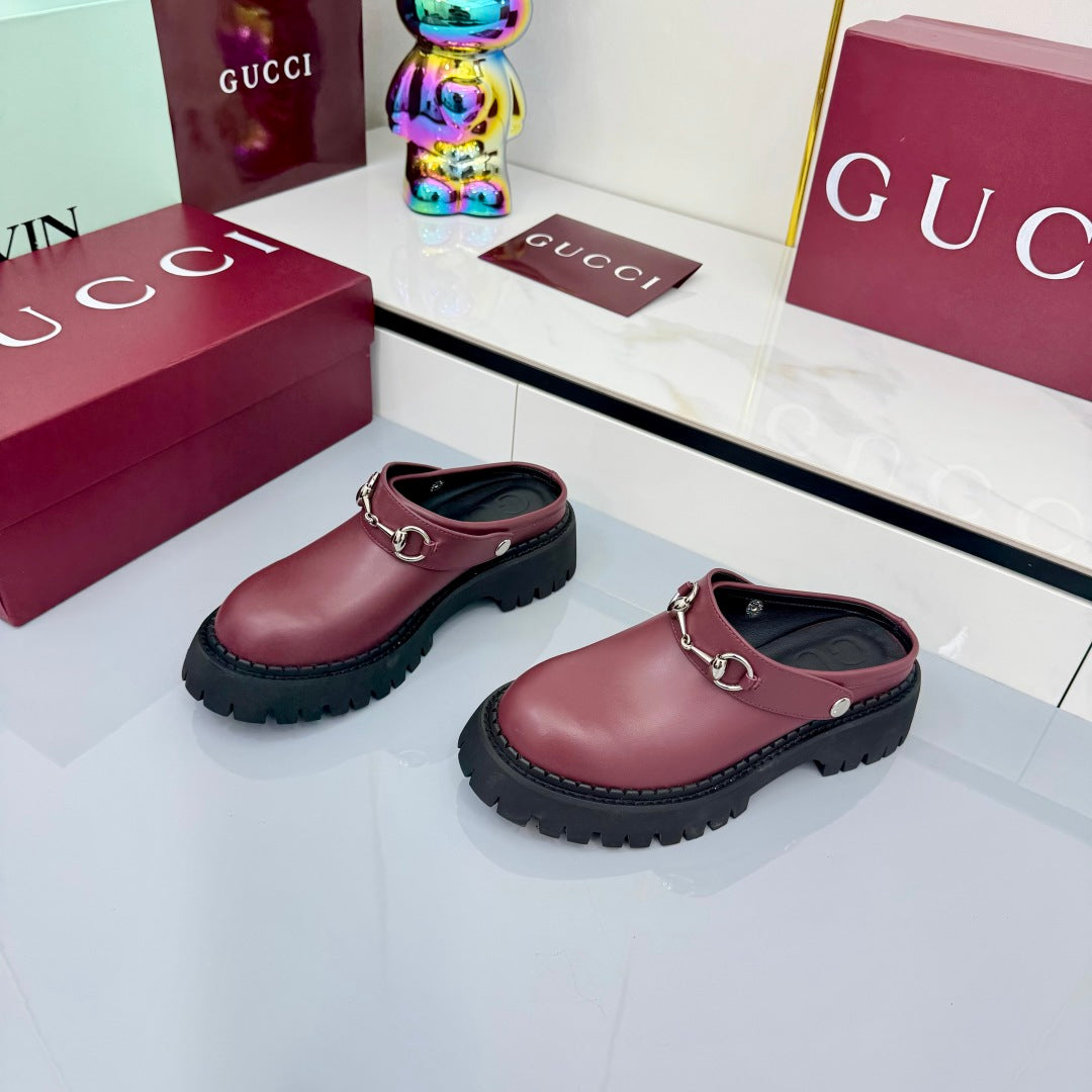GG PLATFORM MULES 25S IN DARK RED CALFSKIN