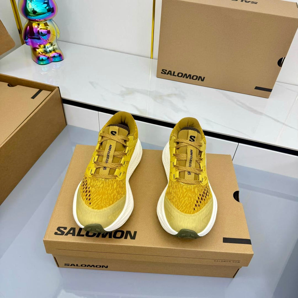 ALO 25S SALOMON ODYSSEY ELMT SNEAKER 45 MM IN YELLOW FABRIC