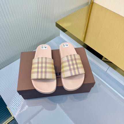 BURBERRY 26S SLIDES SANDAL IN LIGHT PINK CALFSKIN
