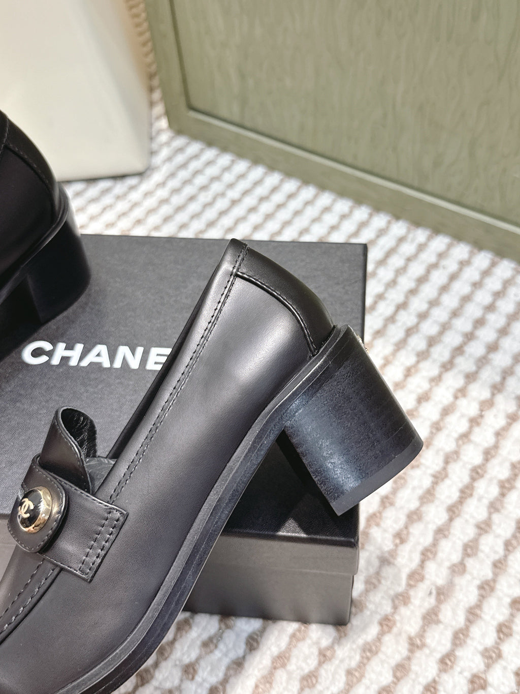 CHANEL 25S GODDESS MOCCASIN LOAFERS 65MM IN BLACK CALFSKIN GOLD HARDWARE