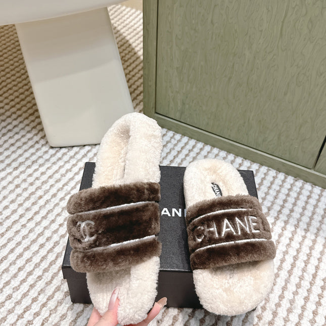 CHANEL 25S FLUFFY SLIDERS IN BEIGE AND BROWN