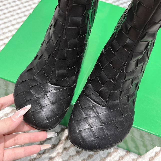 BOTTEGA VENETA 26S INTRECCIATO BOOTS 70 MM IN BLACK LAMBSKIN