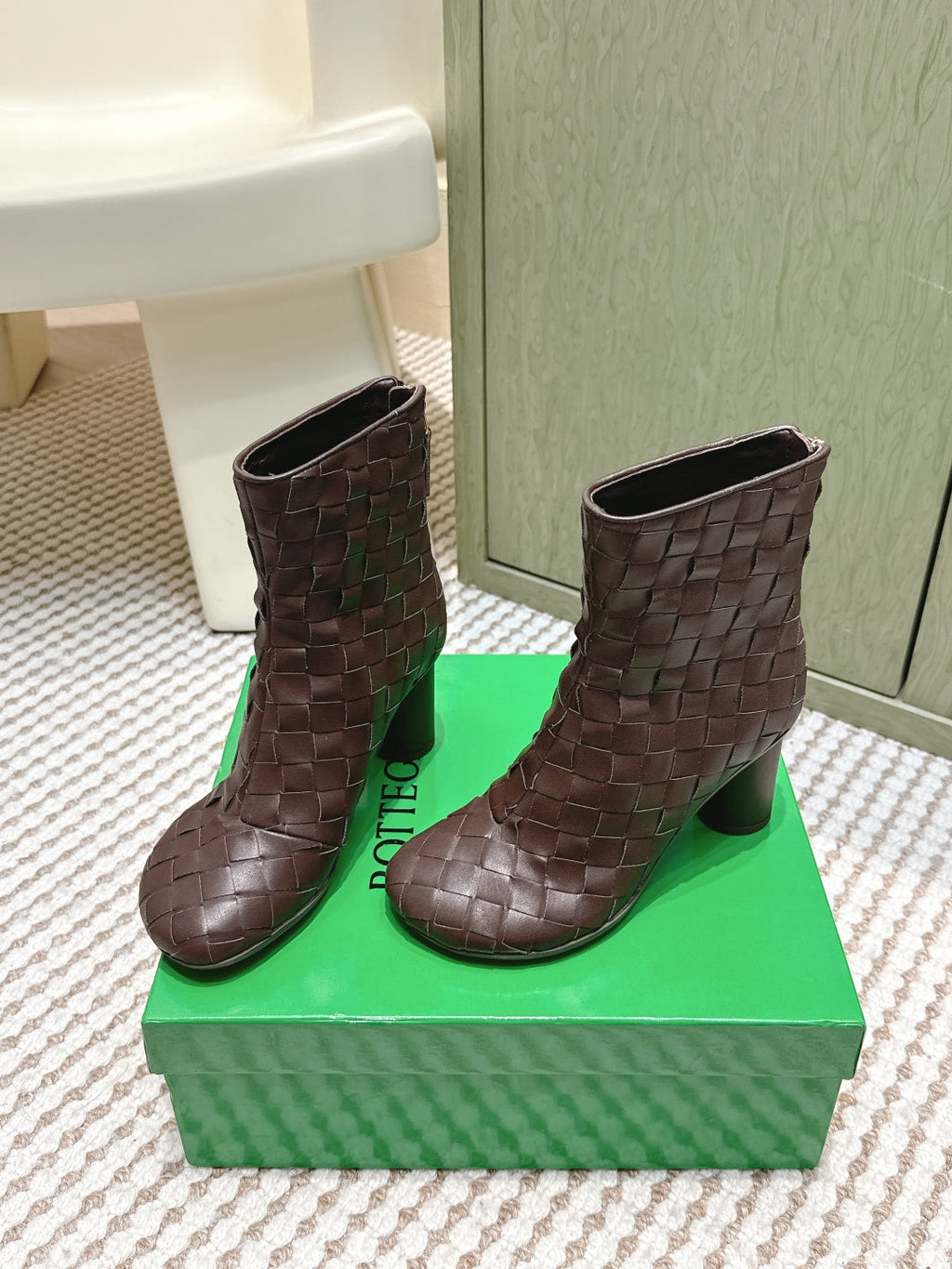 BOTTEGA VENETA 26S INTRECCIATO BOOTS 70 MM IN BROWN LAMBSKIN