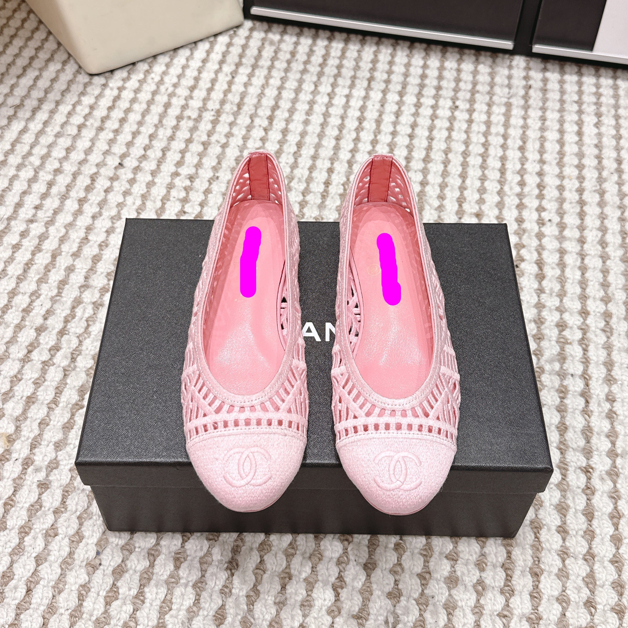CHANEL 26S BALLET FLATS IN LIGHT PINK MESH AND FABRIC