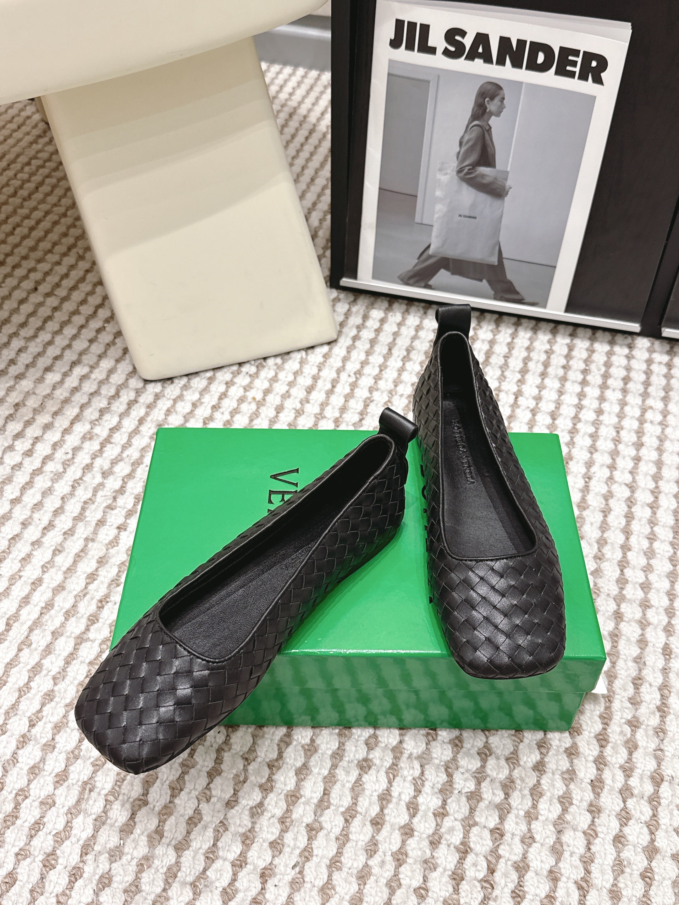 BOTTEGA VENETA 26S SQUARE-TOE FLATS IN BLACK TECHNICAL WOVEN LAMBSKIN